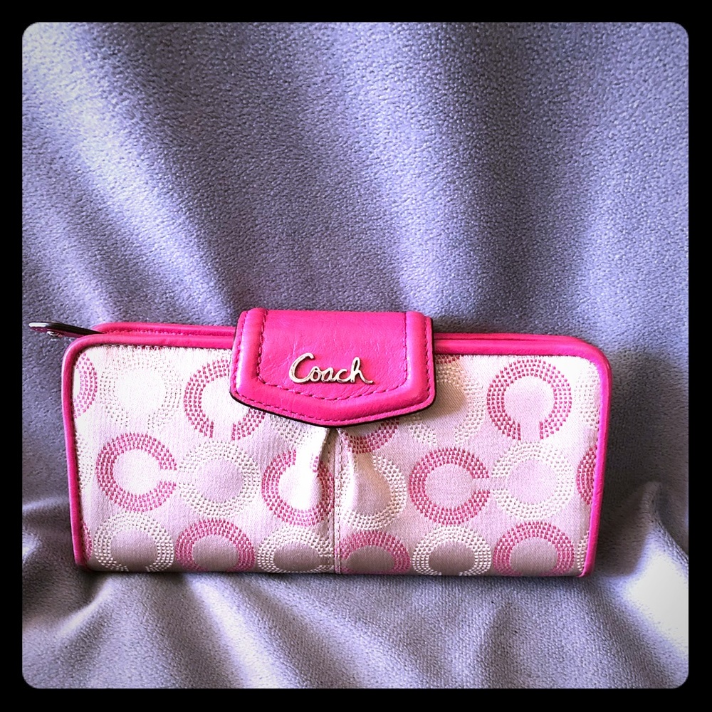 Coach wallet